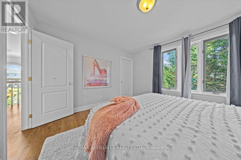28731614/1145-snow-street/cyrville/ottawa/ontario/K1J7R5_37