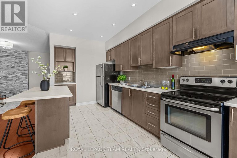 29413169/92-stockholm-private/riverside-southgloucester-glen/ottawa/ontario/K4M0G9_11