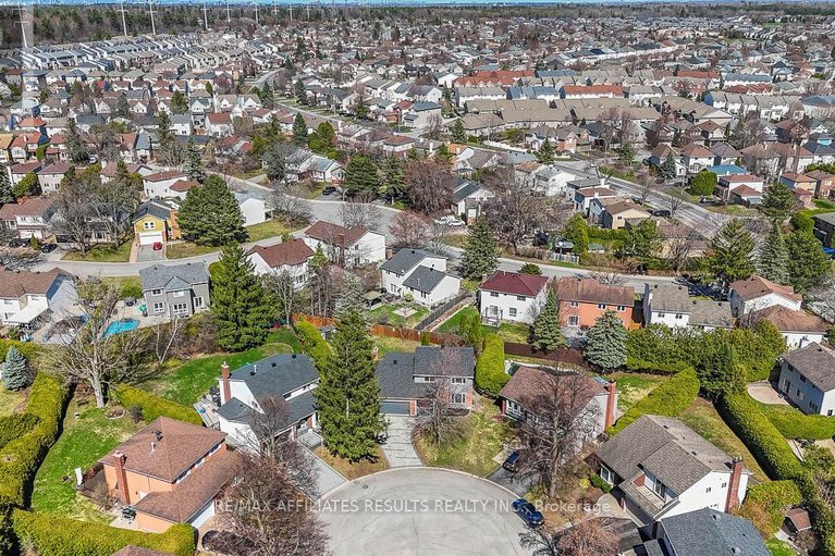 29657877/13-redfox-place/bridlewood/ottawa/ontario/K2M1C8_3