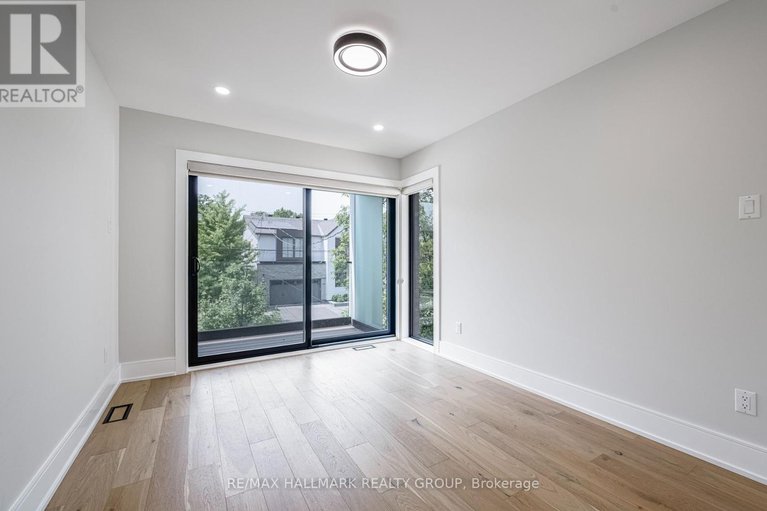 28469125/185-carleton-avenue/ottawa-westtunneys-pasture/ottawa/ontario/K1Y0J5_16