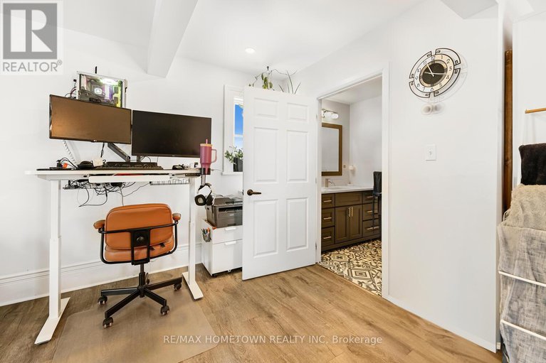 29278787/204-wood-street-e/prescott/prescott/ontario/K0E1T0_9