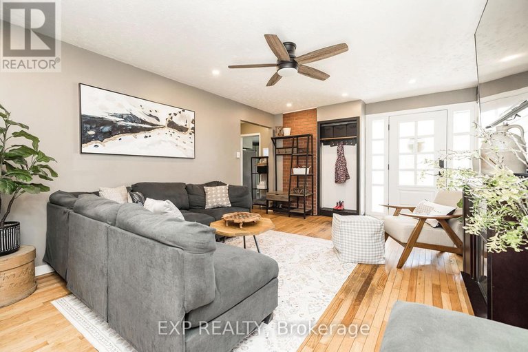 29633169/308-st-george-street/almonte/mississippi-mills/ontario/K0A1A0_16