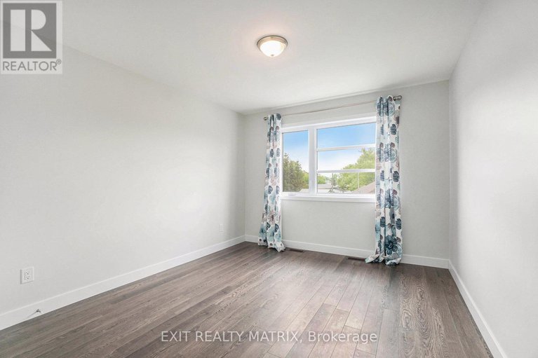 28356025/d-5-flagstone-private-lane/north-stormont-finch-twp/north-stormont/ontario/K0A1R0_18