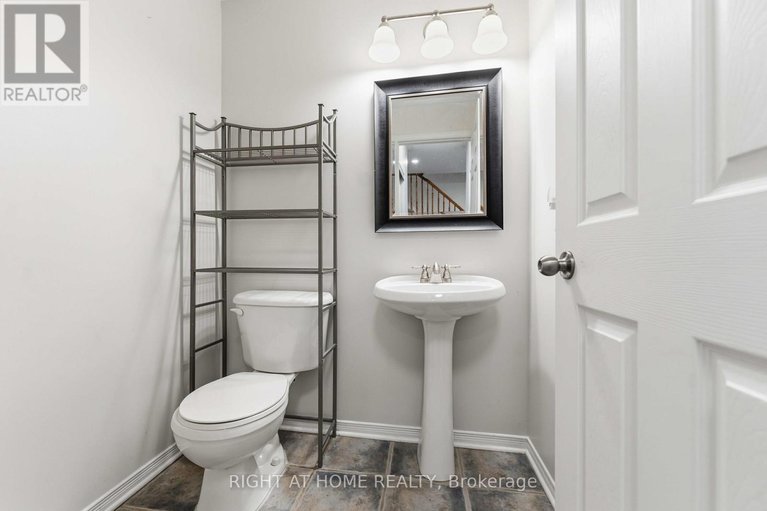 29594406/52-fieldberry-private/stonebridge/ottawa/ontario/K2J5E8_13