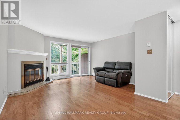 29360556/b-6746-jeanne-darc-boulevard-n/convent-glen-north/ottawa/ontario/K1C6E9_12