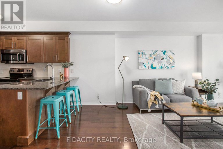 28466126/1105-242-rideau-street/sandy-hill/ottawa/ontario/K1N0B7_7