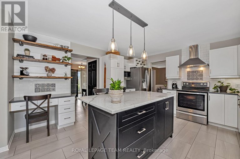 28330707/6891-twin-lakes-avenue/greely/ottawa/ontario/K4P1P1_14