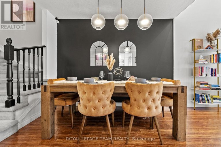 29571956/5-milner-downs-crescent/emerald-meadowstrailwest/ottawa/ontario/K2M2S6_4