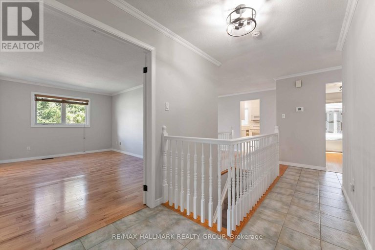 28946187/647-apollo-way/fallingbrookpineridge/ottawa/ontario/K4A1T2_22