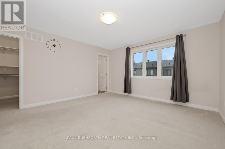 29537112/307-drumlish-lane/half-moon-bay/ottawa/ontario/K2J6Y2_17