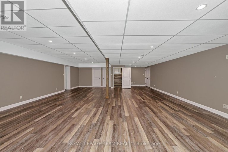 28774424/2500-kearns-way/osgoode-twp-north-of-reg-rd-6/ottawa/ontario/K4P1R9_33