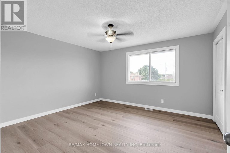 28791657/35-hustler-crescent/iroquois/south-dundas/ontario/K0E1K0_16