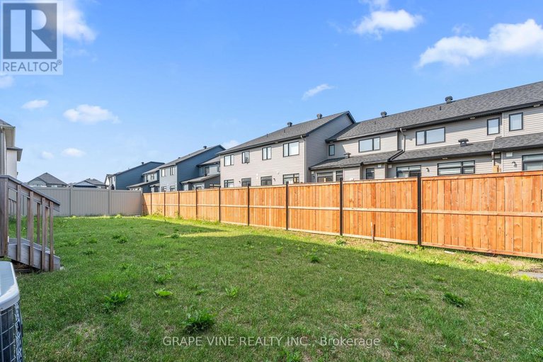 28487920/701-odyssey-way/leitrim/ottawa/ontario/K1T0V3_2