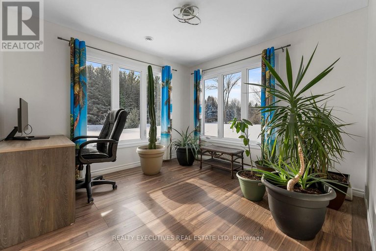 29310860/1991-finch-winchester-road/north-stormont-finch-twp/north-stormont/ontario/K0C1H0_16