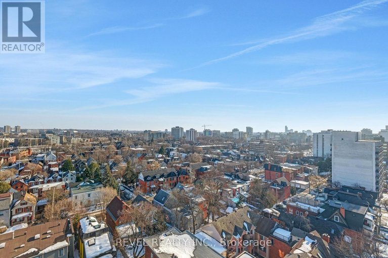 29566268/1403-20-the-driveway-drive/ottawa-centregolden-triangle/ottawa/ontario/K2P1C8_26