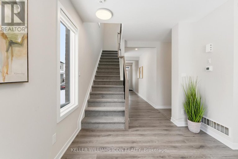 29565538/840-andesite-terrace/half-moon-bay/ottawa/ontario/K2J7H4_21