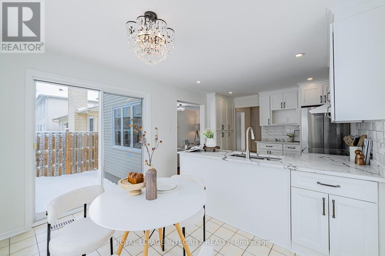 29486771/559-arc-en-ciel-street/fallingbrookgardenway-south/ottawa/ontario/K4A3J1_20