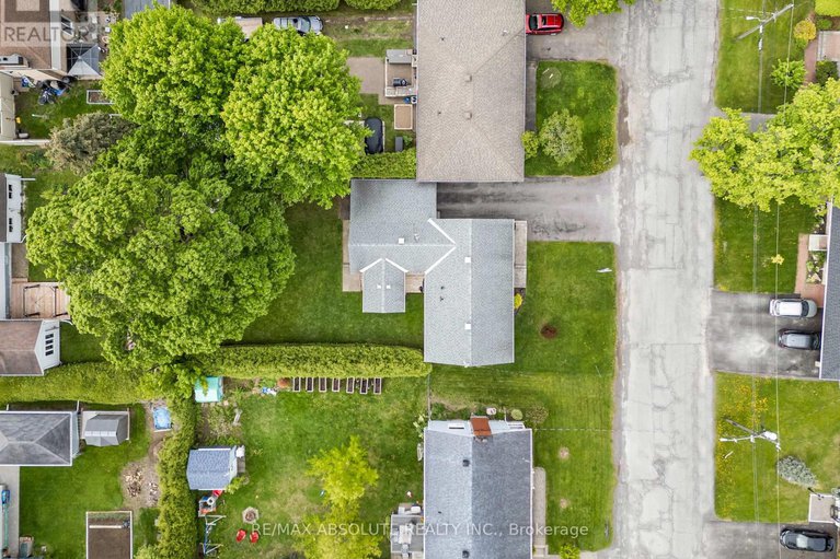 28345912/1727-chene-street/town-of-rockland/clarence-rockland/ontario/K4K1K5_31