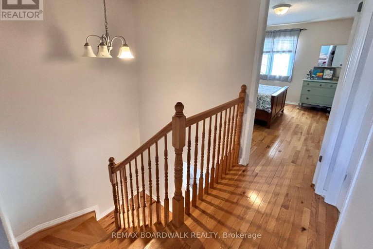 29597543/240-eliot-street/town-of-rockland/clarence-rockland/ontario/K4K0E6_23