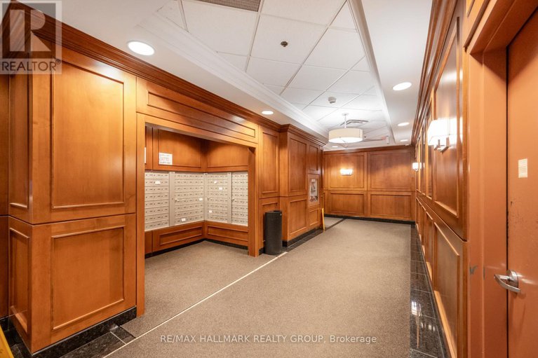 28801639/2701-195-besserer-street/sandy-hill/ottawa/ontario/K1N0B6_6