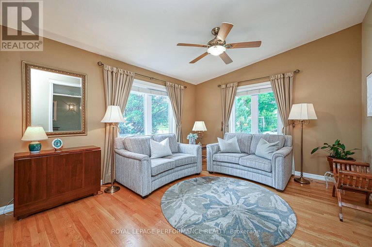 28652645/3025-linton-road/riverside-park-south/ottawa/ontario/K1V8H1_4