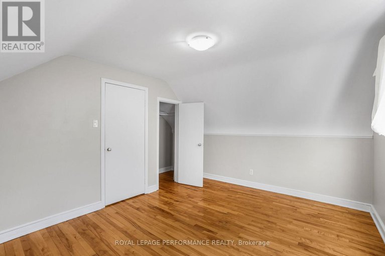 29004897/1315-kilborn-avenue/applewood-acres/ottawa/ontario/K1H6L2_23