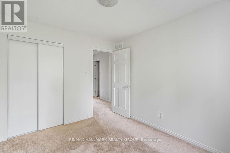 28700078/217-vision-street/riverside-southgloucester-glen/ottawa/ontario/K4M0B5_28