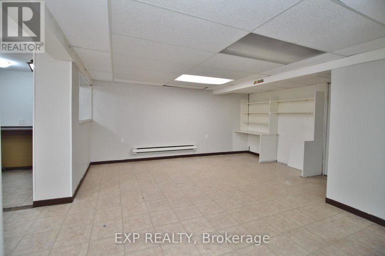 29434596/52-3691-albion-road/sawmill-creektimbermill/ottawa/ontario/K1T1P2_30