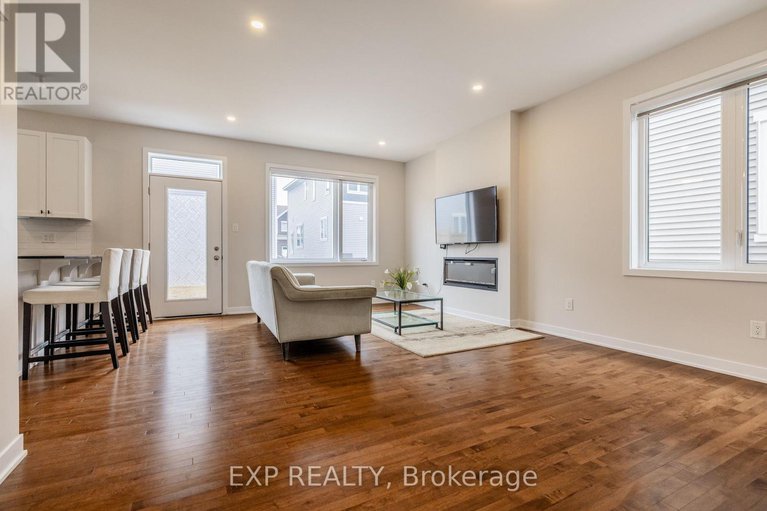 28461423/307-canadensis-lane/half-moon-bay/ottawa/ontario/K2J6X8_4