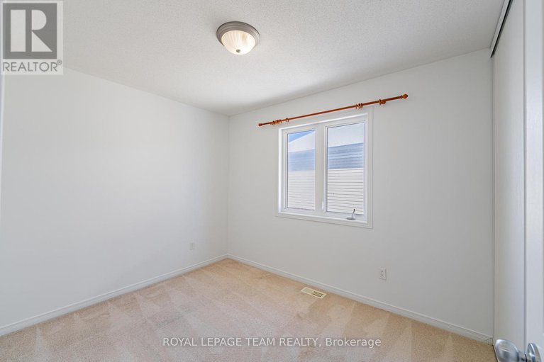 29363921/313-bryarton-street/chapel-hill/ottawa/ontario/K1C7R5_33