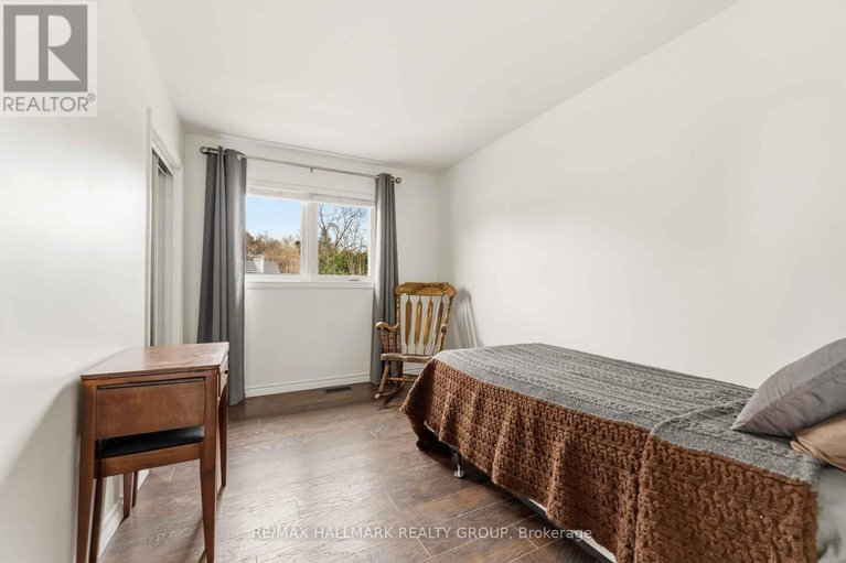 29679095/6321-lumberman-way/convent-glen-south/ottawa/ontario/K1C1E1_21