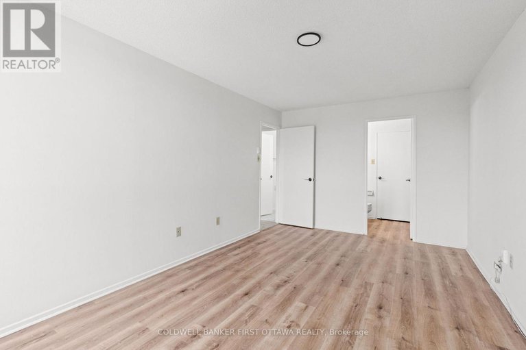 28477843/607-1025-richmond-road/woodroffe/ottawa/ontario/K2B8G8_39