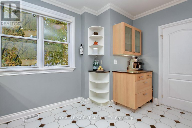28970780/a-142-mcgillivray-street/ottawa-east/ottawa/ontario/K1S1K6_19