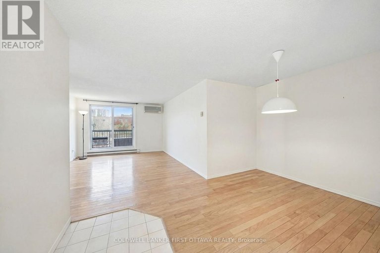 29622144/402-222-guigues-avenue/lower-townbyward-market/ottawa/ontario/K1N5J2_7