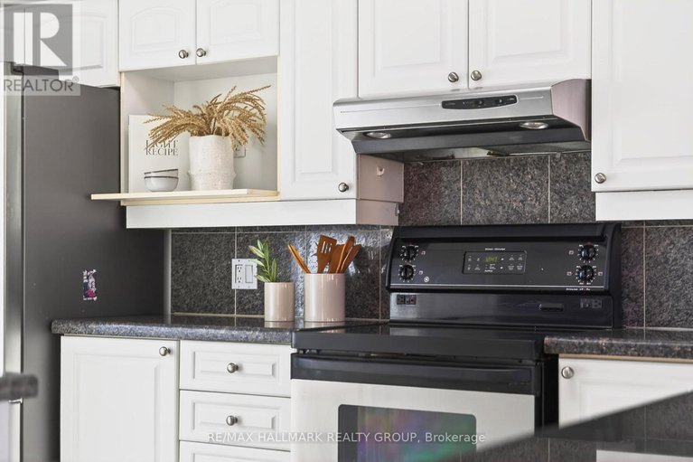 29425549/6-harvey-street/ottawa-east/ottawa/ontario/K1S5S4_25