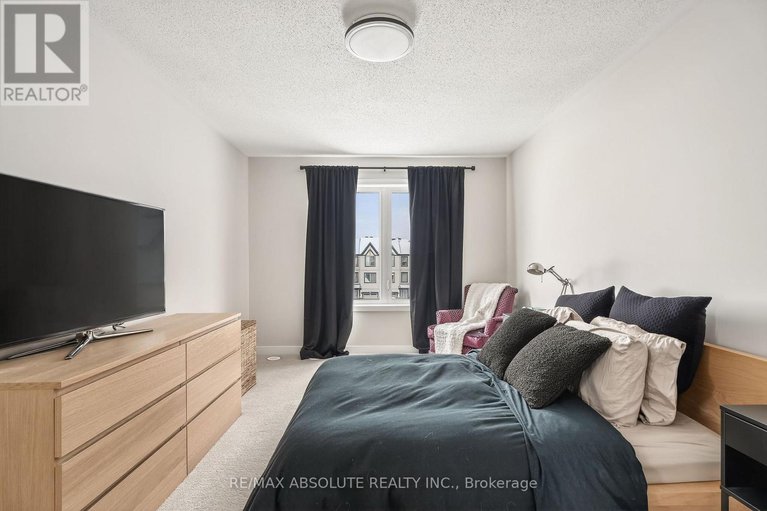 29403611/790-kinstead-private/stittsville-north/ottawa/ontario/K2S3B3_32