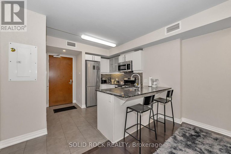28668190/306-195-besserer-n/sandy-hill/ottawa/ontario/K1N0B6_9