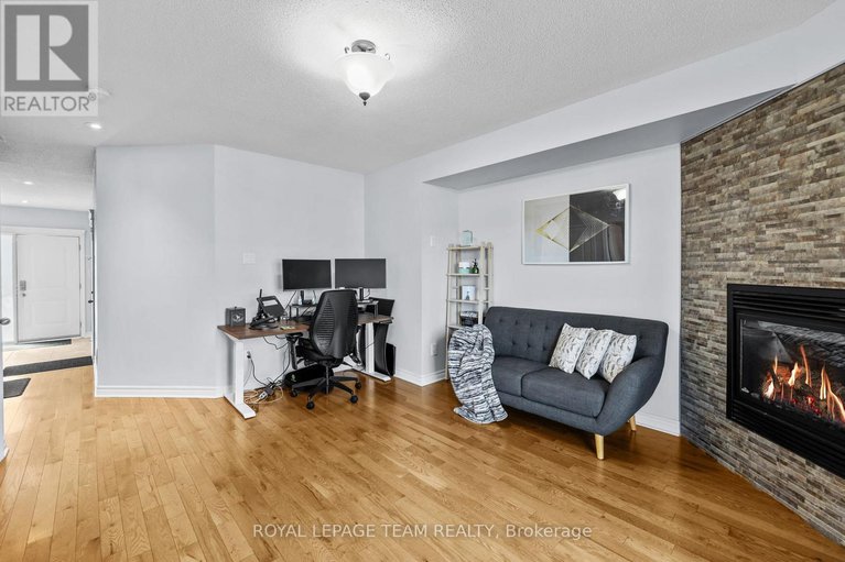 28493803/125-brilia-private/beacon-hill-south/ottawa/ontario/K1J0B7_4