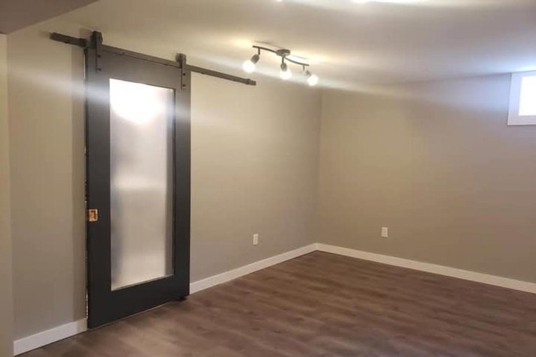 29084025/726-cummings-avenue/castle-heightsrideau-high/ottawa/ontario/K1K2L1_24