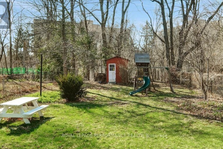 29647561/1638-abbey-road/riverview-park/ottawa/ontario/K1G0H3_40