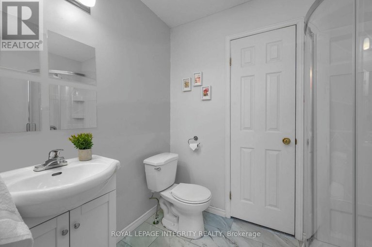 29119539/268-mceachern-crescent/bilberry-creekqueenswood-heights/ottawa/ontario/K1E3K5_23