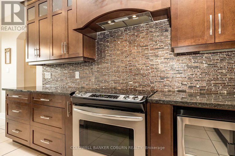 29412290/270-west-lake-circle/huntley-ward-south-east/ottawa/ontario/K0A1L0_15