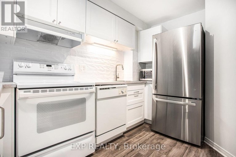 28822296/6603a-6603-bilberry-drive/convent-glen-north/ottawa/ontario/K1C4N5_11