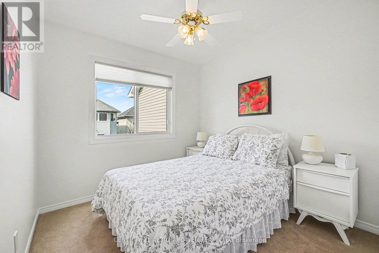 29643950/18-teeswater-street/beaverbrook/ottawa/ontario/K2K2W9_20