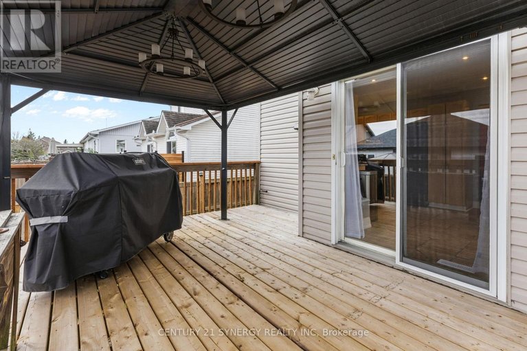 29678242/207-stiver-street/village-of-russell/russell/ontario/K4R1G9_45
