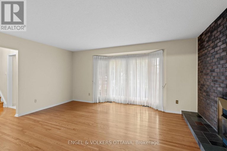 28812739/3348-kodiak-street/south-keys/ottawa/ontario/K1V7S8_9