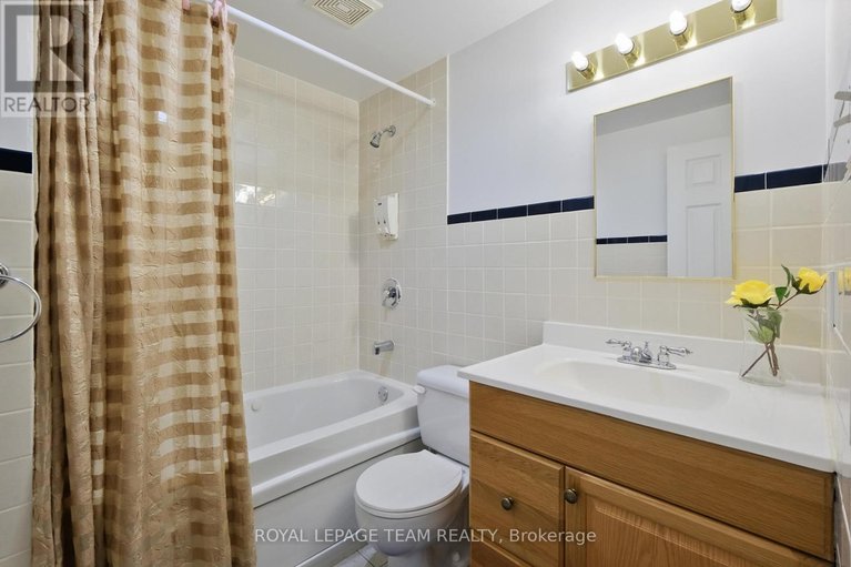 29531354/2885-brigham-way/upper-hunt-club/ottawa/ontario/K1T3Y8_44