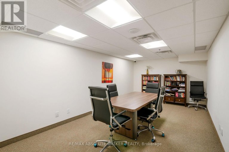 29622136/1003-195-besserer-street/sandy-hill/ottawa/ontario/K1N0B6_38