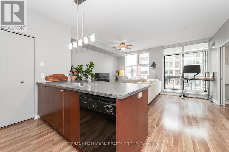 29275493/306-150-caroline-avenue/ottawa-west/ottawa/ontario/K1Y4X8_10