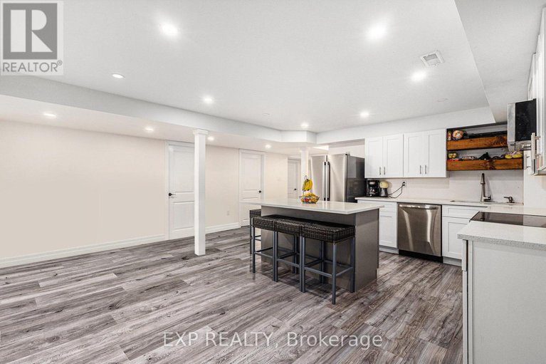 28530473/182-sunita-crescent/stonebridge/ottawa/ontario/K2J5S8_28
